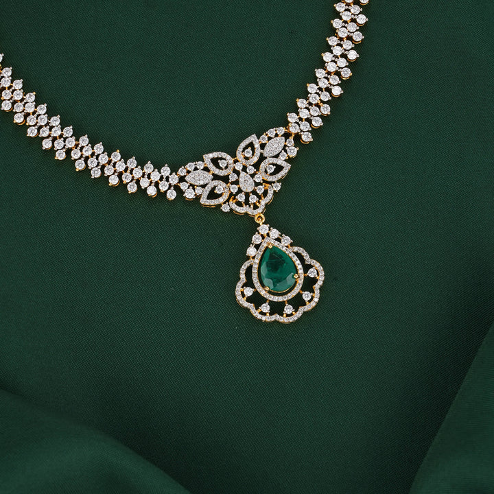 Trendy Glow Avikam Necklace Set