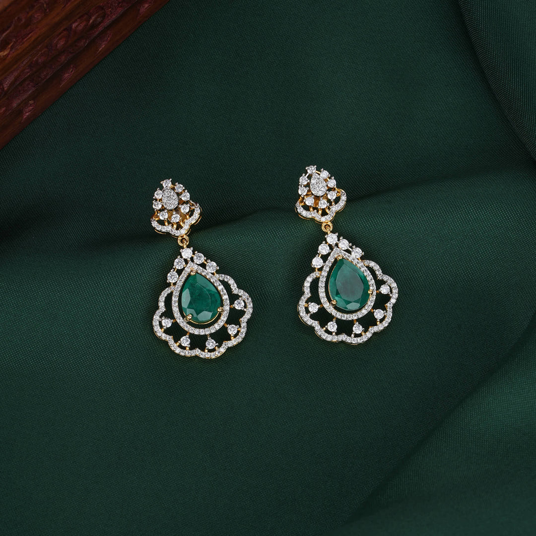 Trendy Glow Avikam Necklace Set