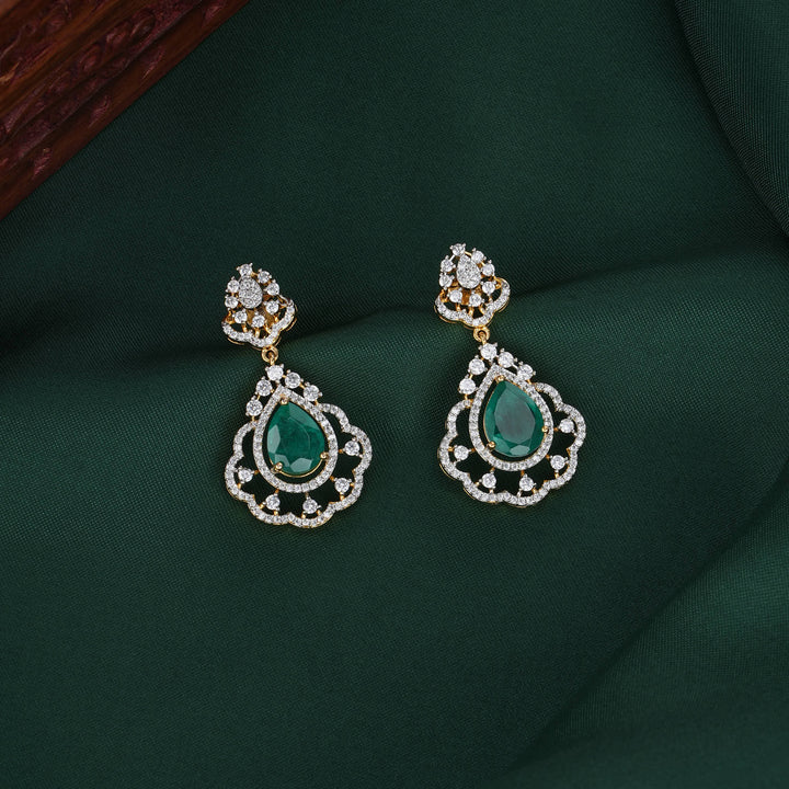 Trendy Glow Avikam Necklace Set