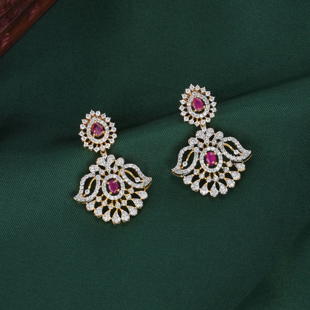 Glittering Avikam Necklace Set