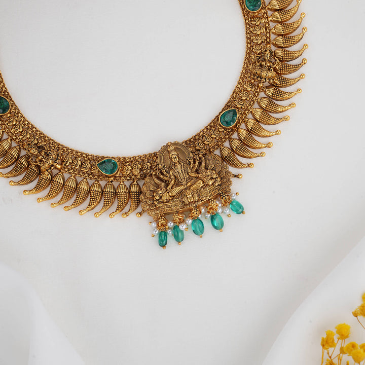 Anisha Nagas Short Necklace