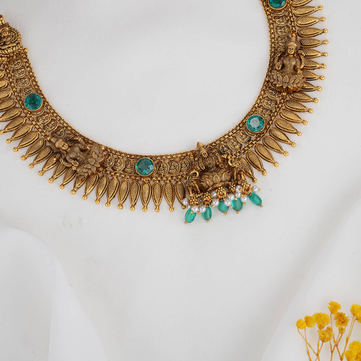 Dhivya Lakshmi Nagas Short Necklace