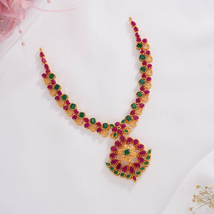 Lathisha Pakshi Short Necklace