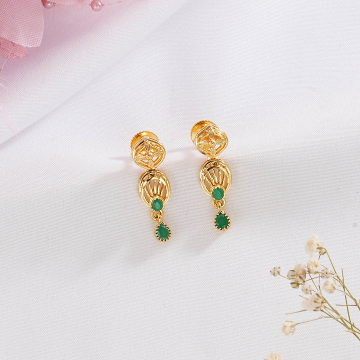 Beautiful Short Necklace Set