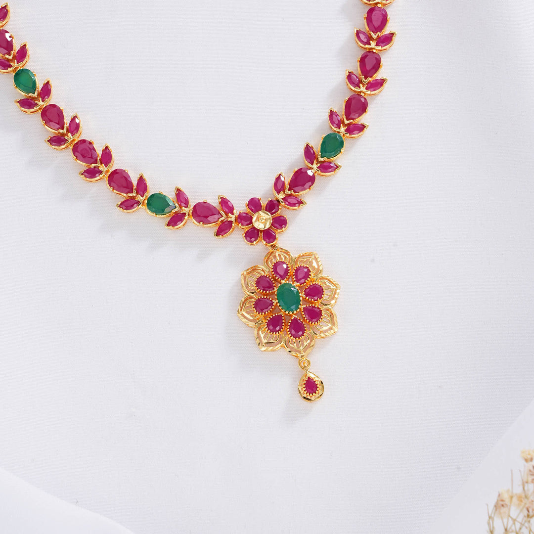 Stunning Pakshi Short Necklace Set