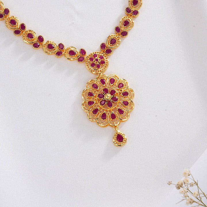 Pranitha Pakshi Short Necklace Set