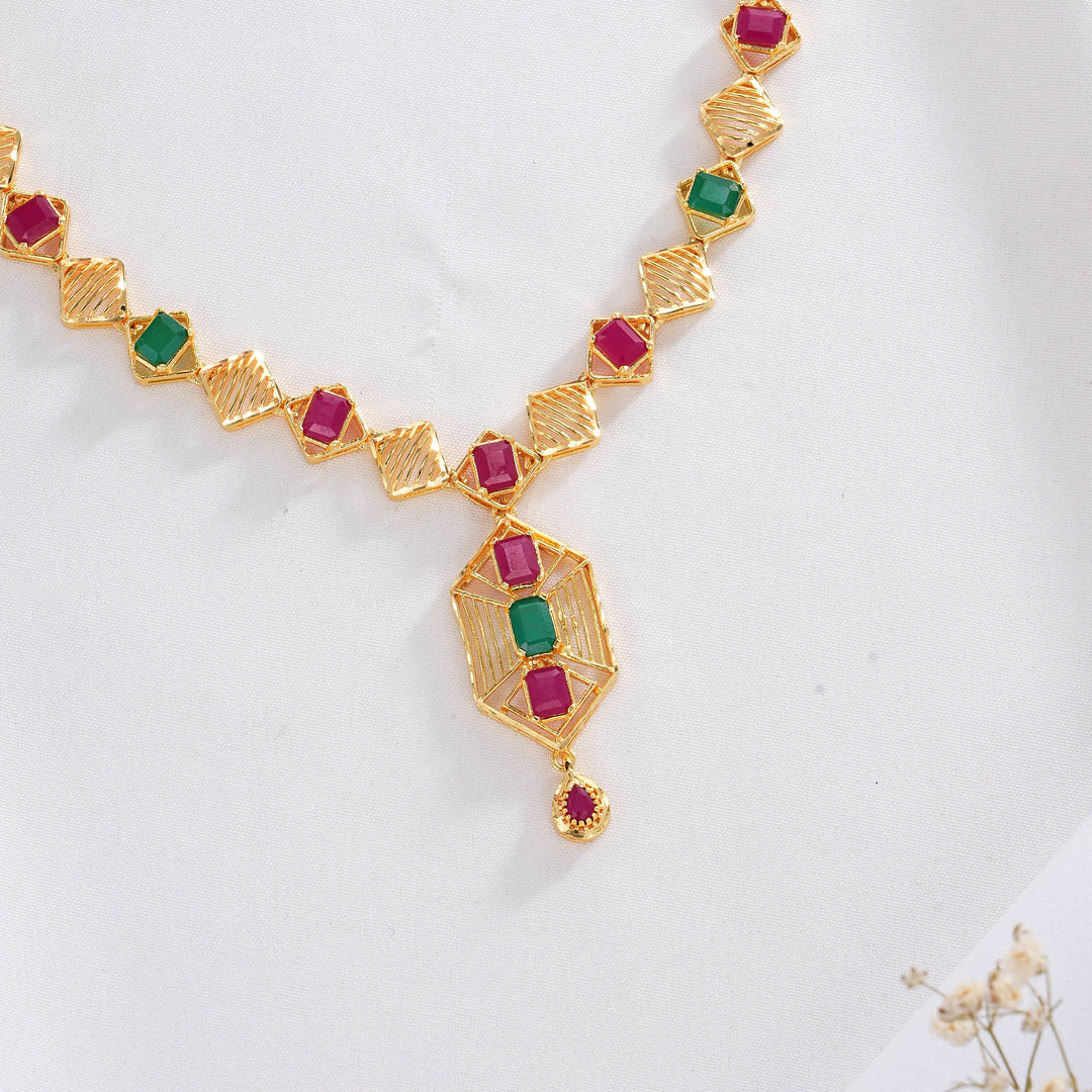 Ishikha Pakshi Short Necklace Set