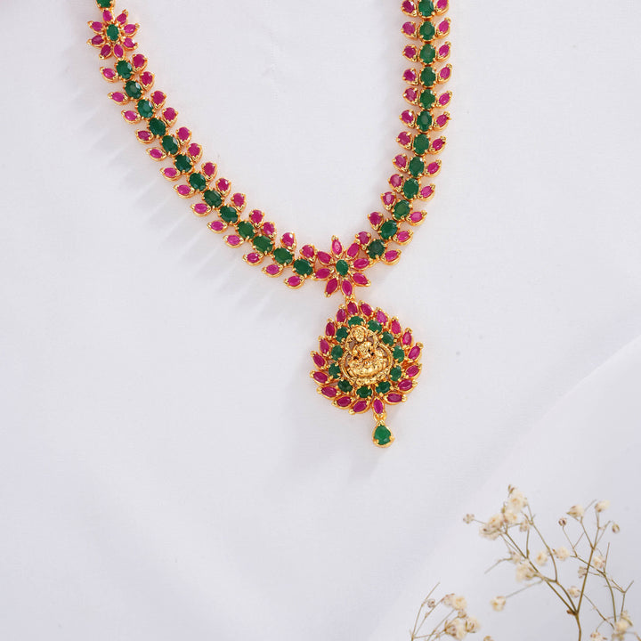 Fabulous Pachi Short Necklace