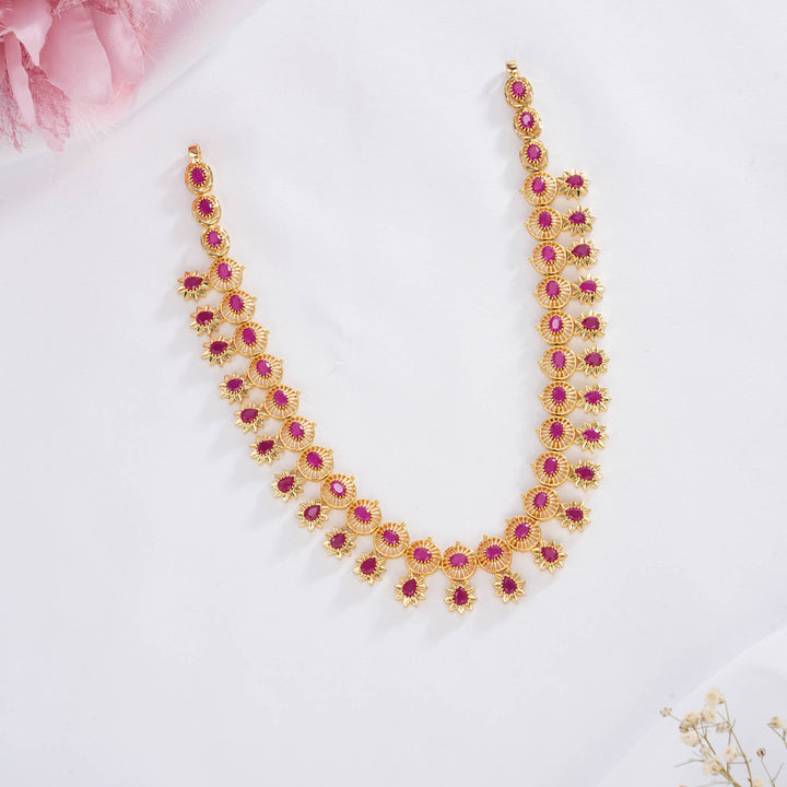 Admirable Pachi Short Necklace