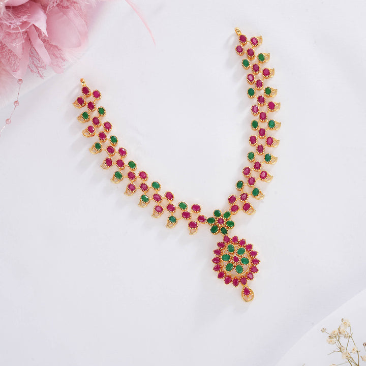 Stunning Pachi Short Necklace