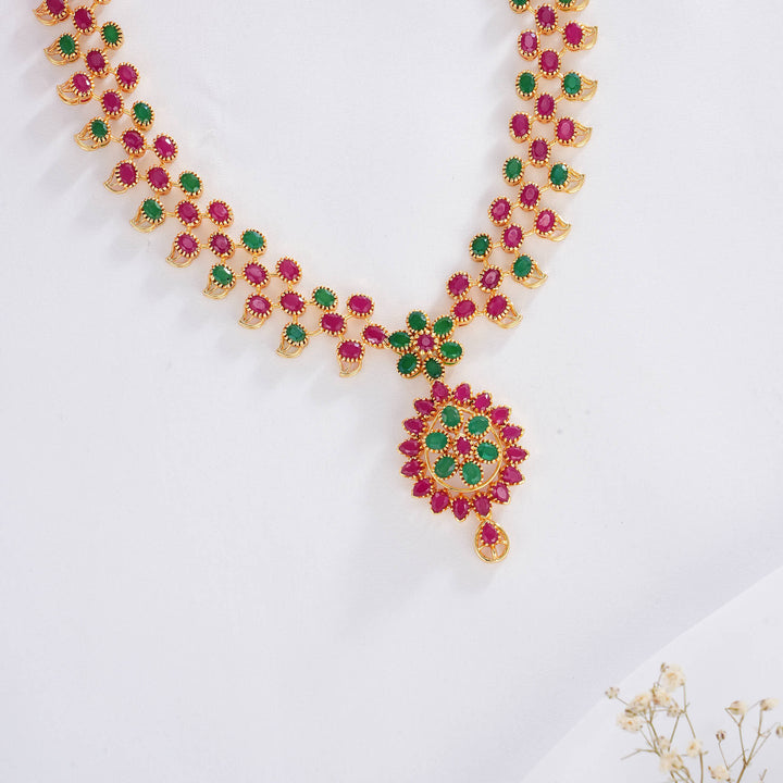Stunning Pachi Short Necklace