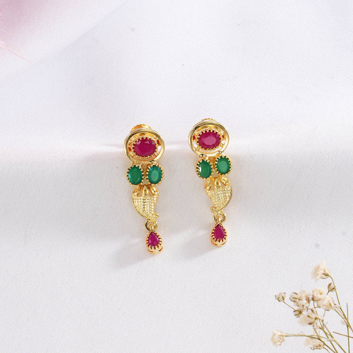 Pretty Look Pakshi Short Necklace Set