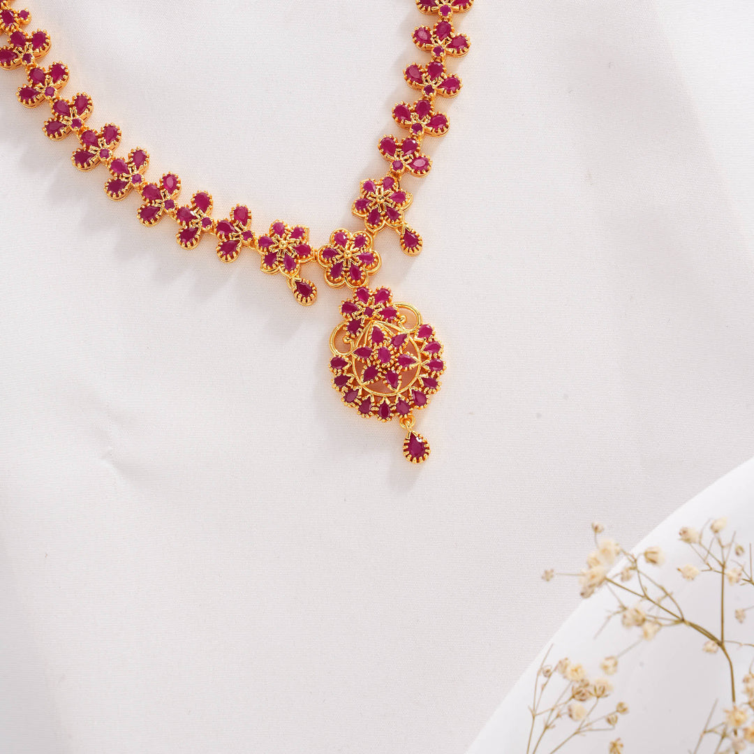 Charming Look Pakshi Short Necklace Set