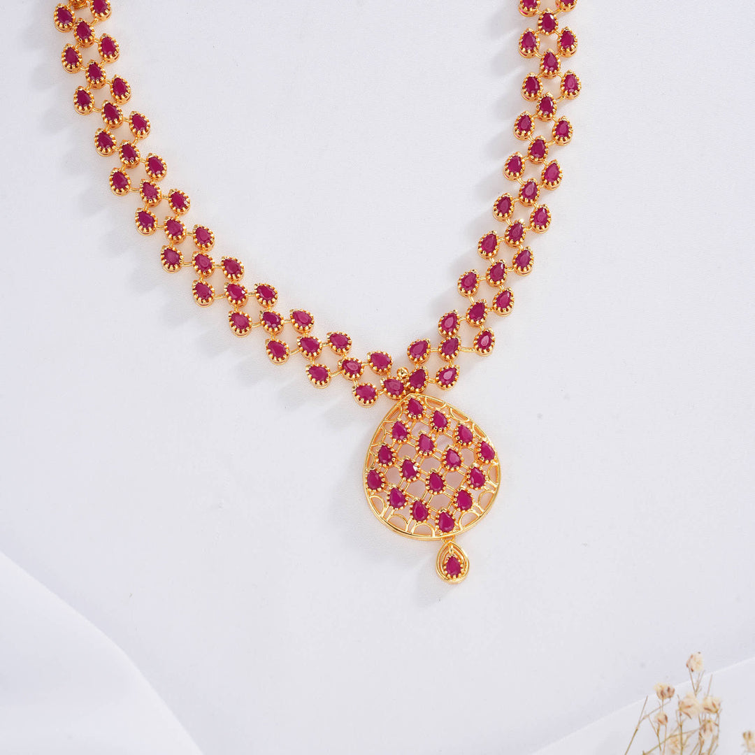 Trendy Pachi Short Necklace