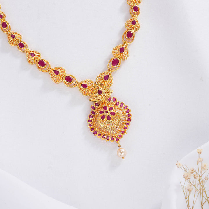 Harishinikaa Pakshi Short Necklace Set