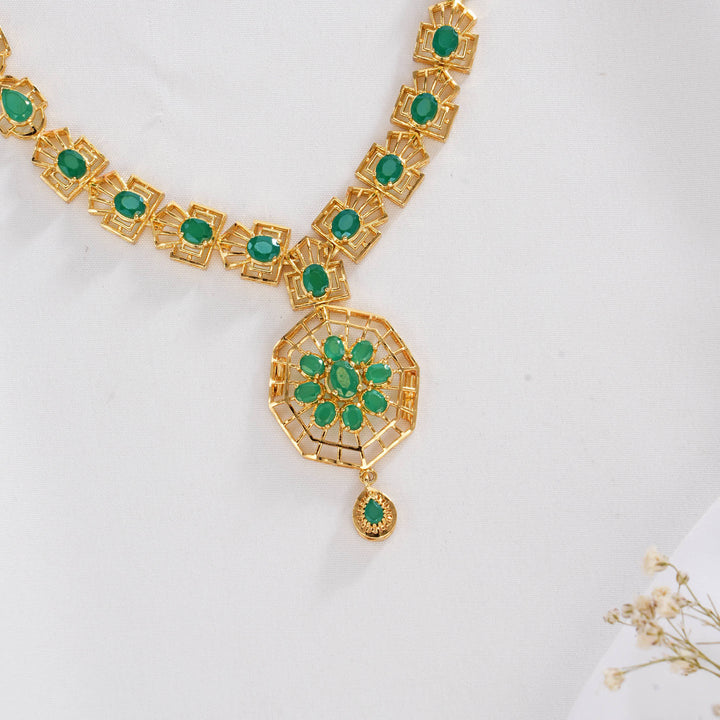 Attractive Pakshi Short Necklace Set