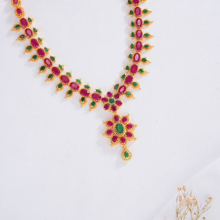 Gorgeous Pachi Short Necklace