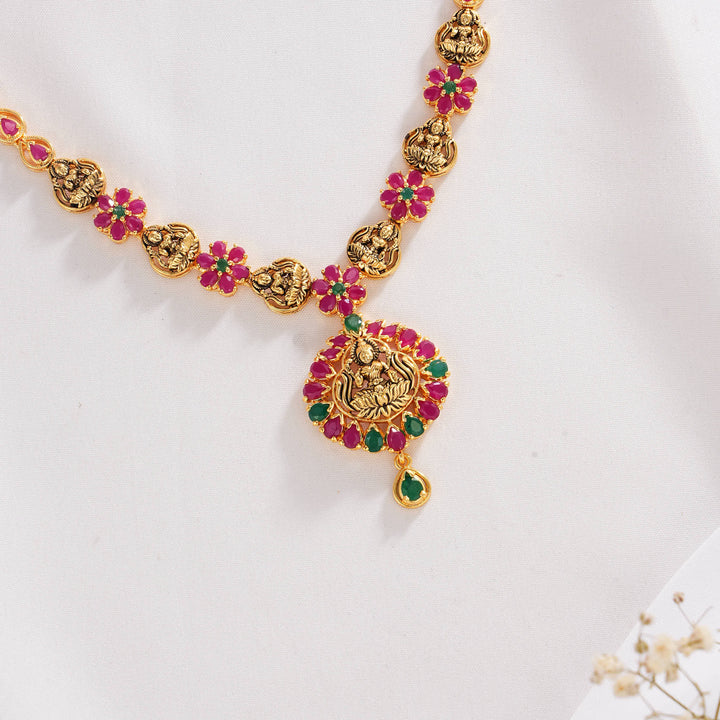 Attractive Pakshi Short Necklace Set
