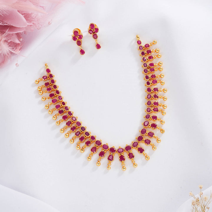 Ishakaa Pakshi Short Necklace Set
