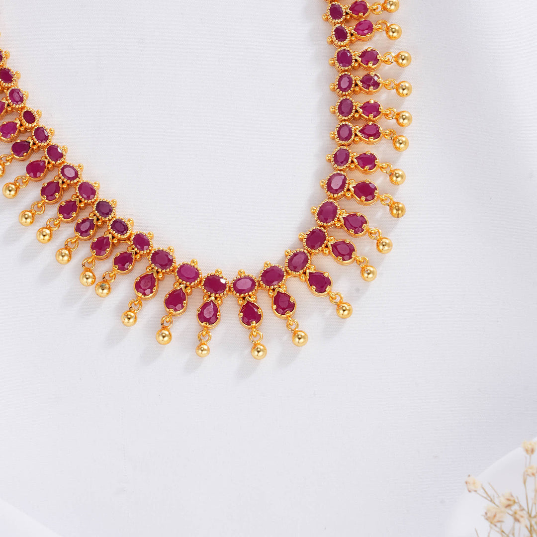 Ishakaa Pakshi Short Necklace Set