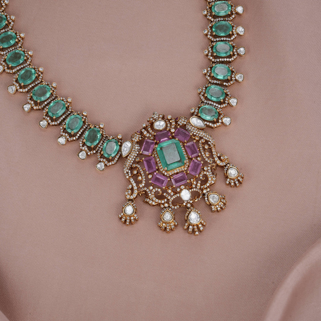 Gorgeous Short Necklace Set