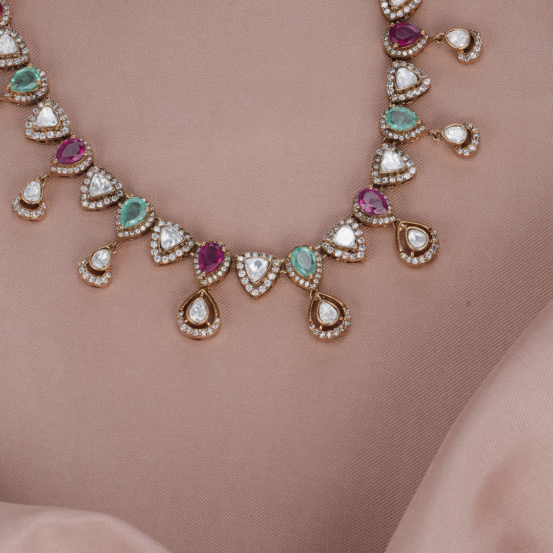 Glitz Victorian Short Necklace Set