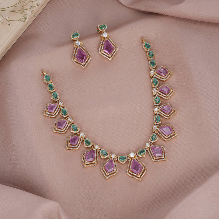 Glowing Victorian Short Necklace Set