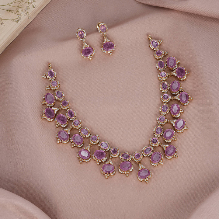 Glittering Victorian Short Necklace Set