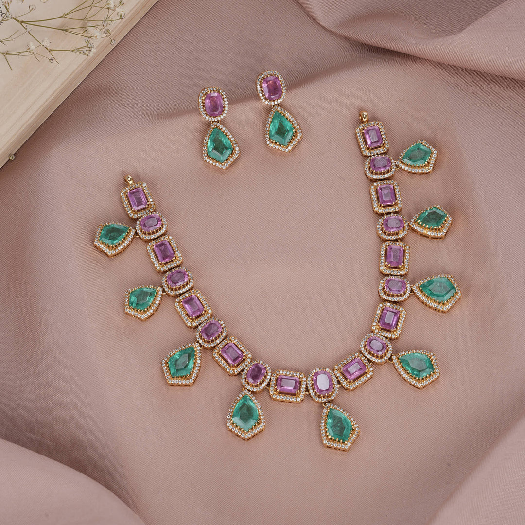 Eternal Charm Victorian Short Necklace Set