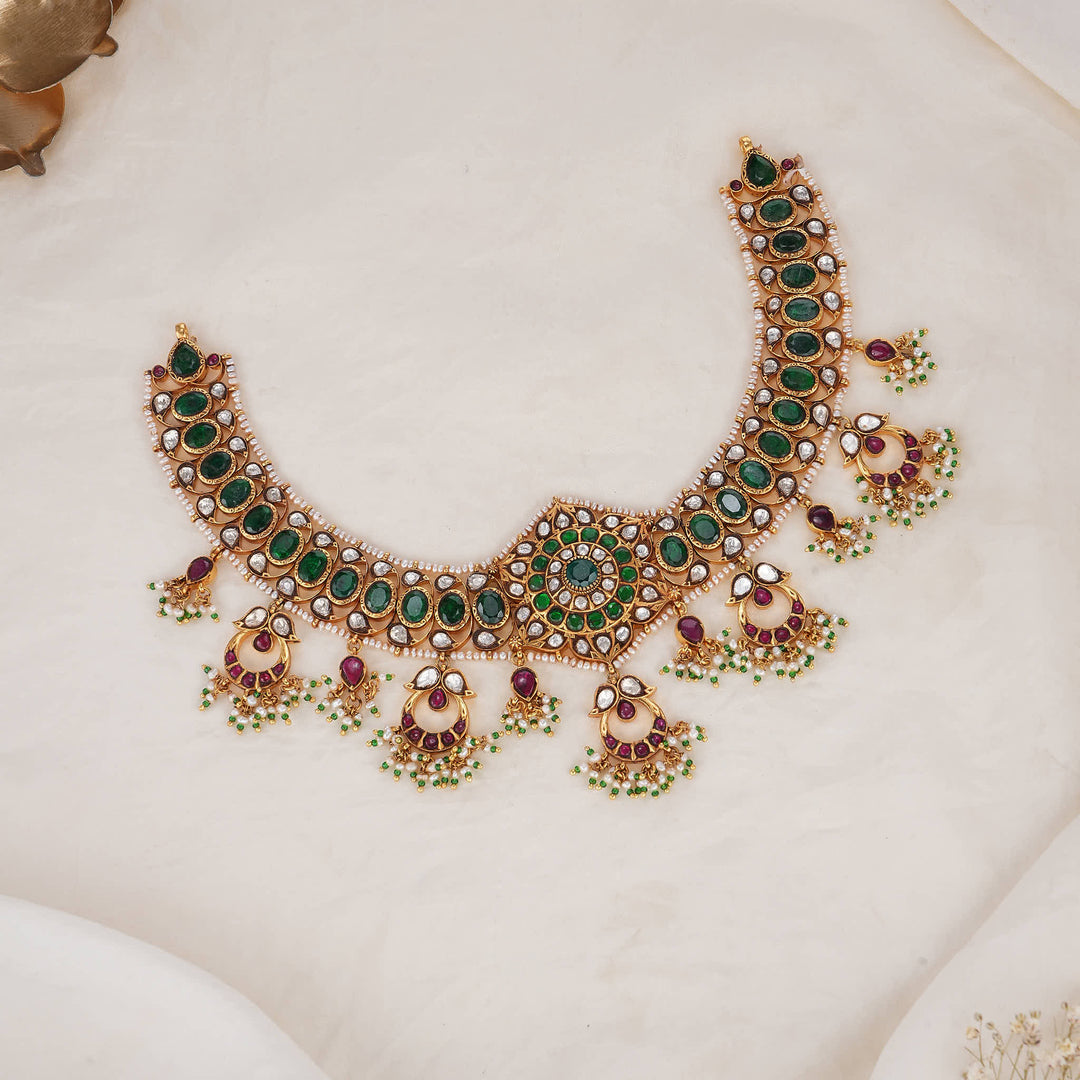 Grandeur Kundan Short Necklace