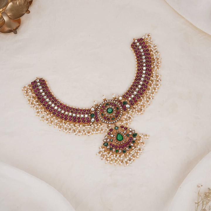 Shinning Kundan Short Necklace