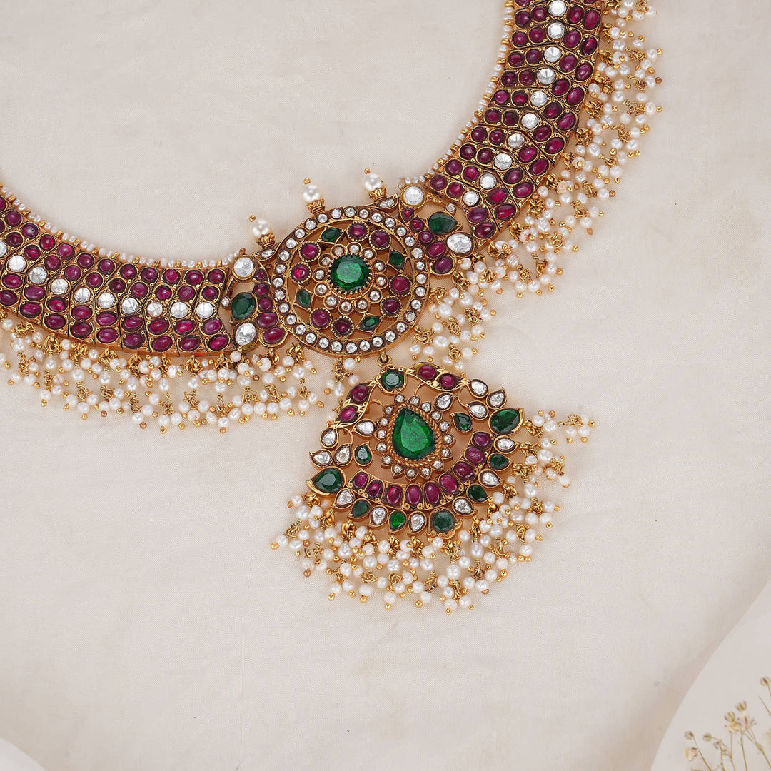 Shinning Kundan Short Necklace
