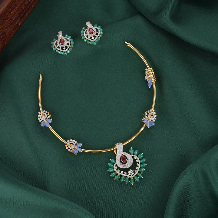Luxurious Avikam Necklace Set