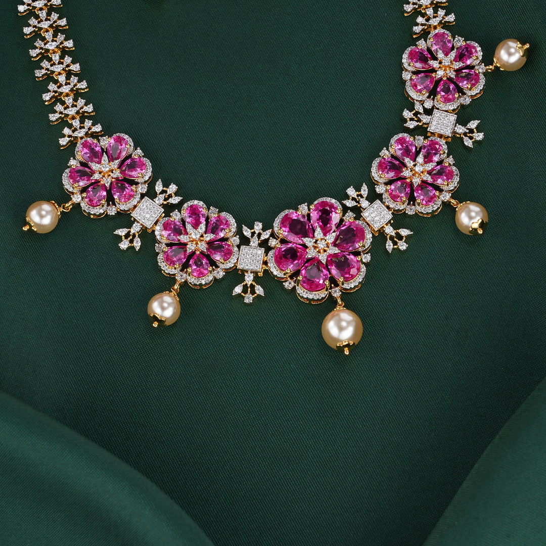 Stunning Look Avikam Necklace Set