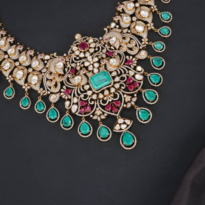 Dazzle Victorian Short Necklace Set