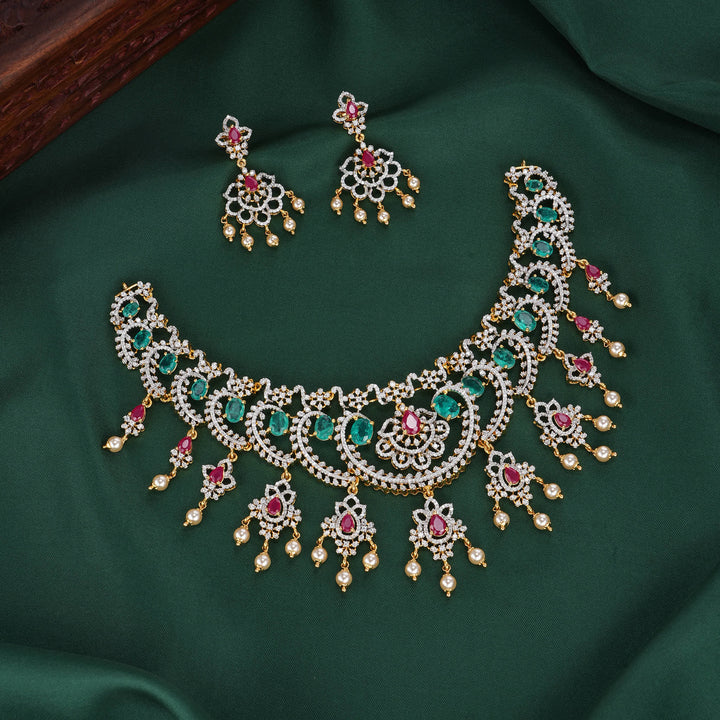 Grandeur Avikam Necklace Set