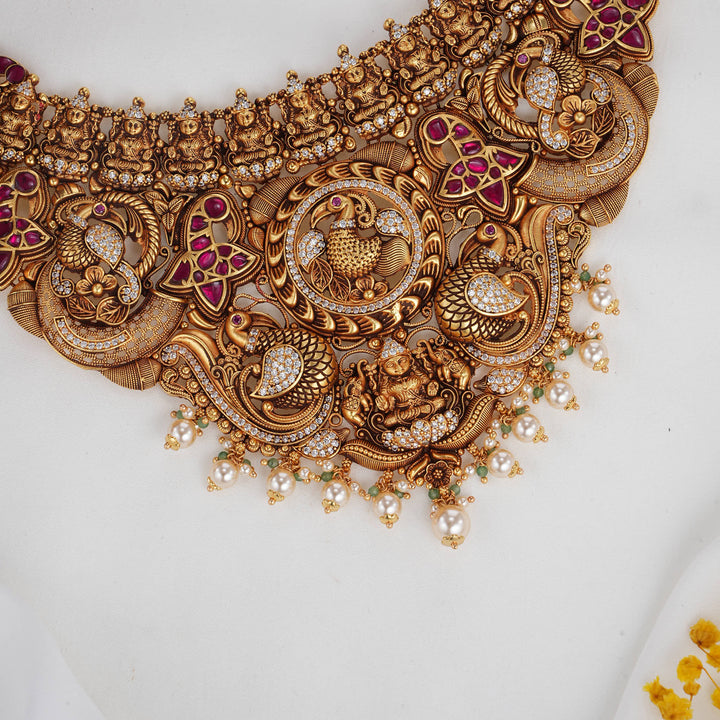 Celestial Luxe 3D Spl Choker Necklace