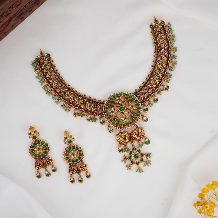 Majestic Muse 3D Spl Short Necklace Set