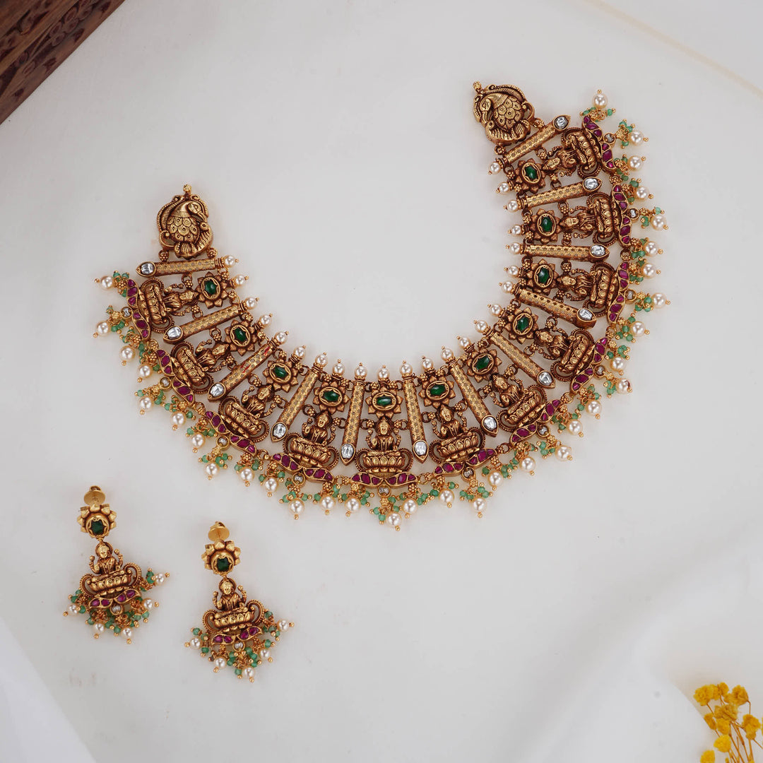 Eternal Charm 3D Spl Short Necklace Set
