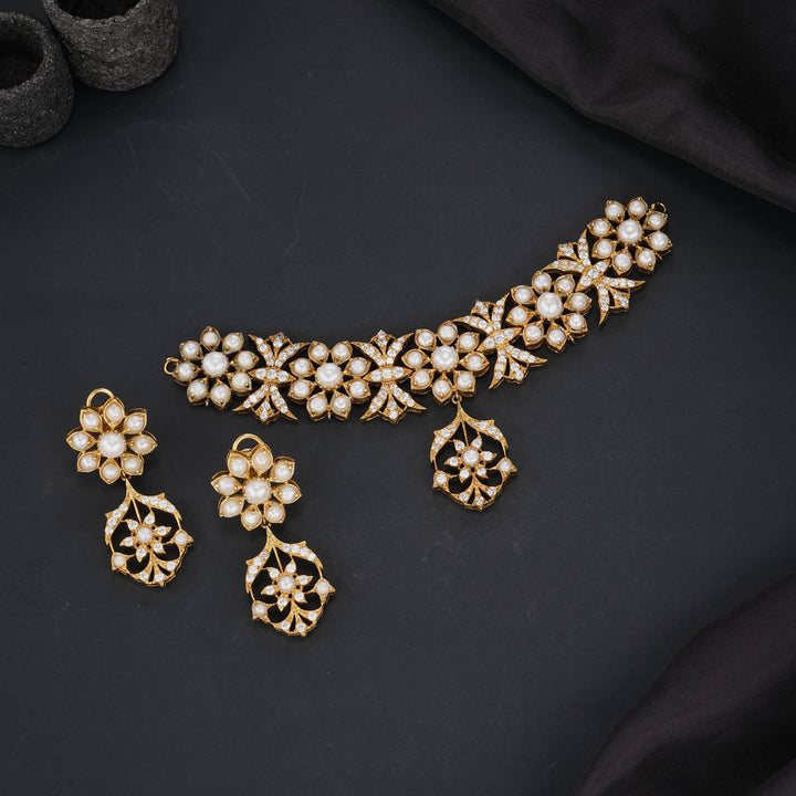 Prathikaa Victorian Choker Set