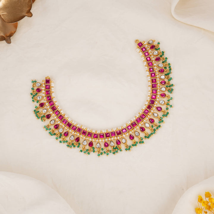 Grand Luxe Kundan Short Necklace