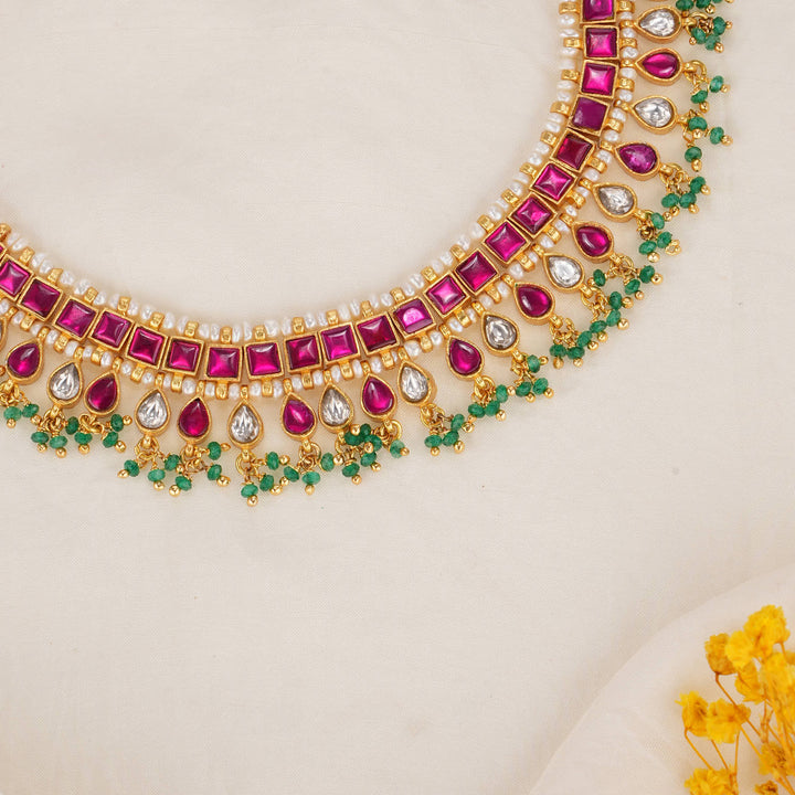 Grand Luxe Kundan Short Necklace