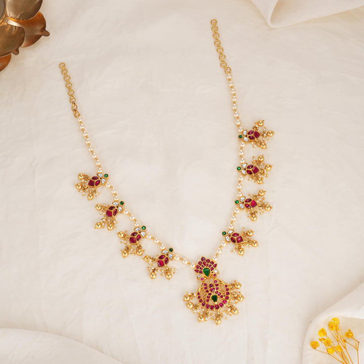 Niharikha Kundan Short Necklace