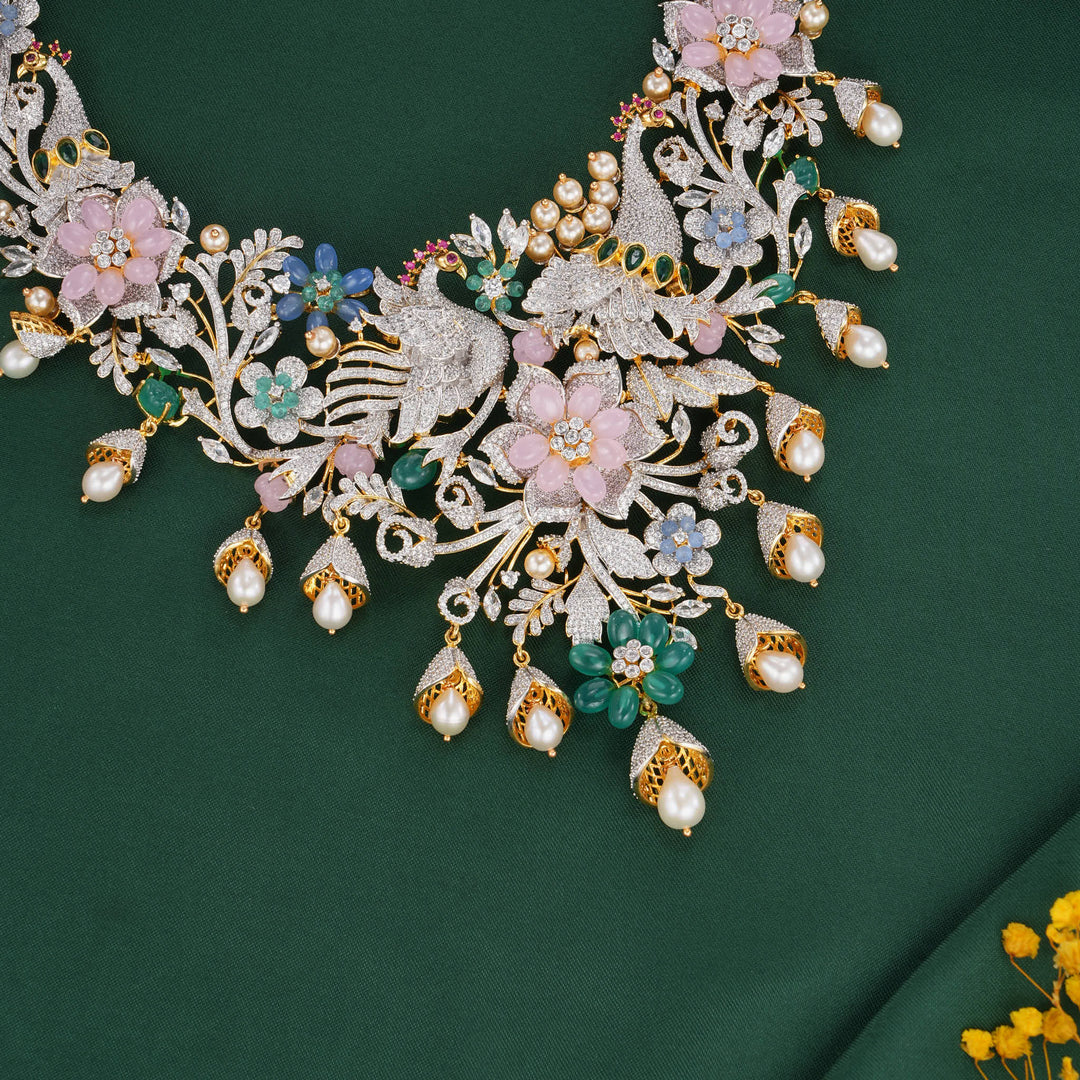 Grandeur Avikam Necklace Set