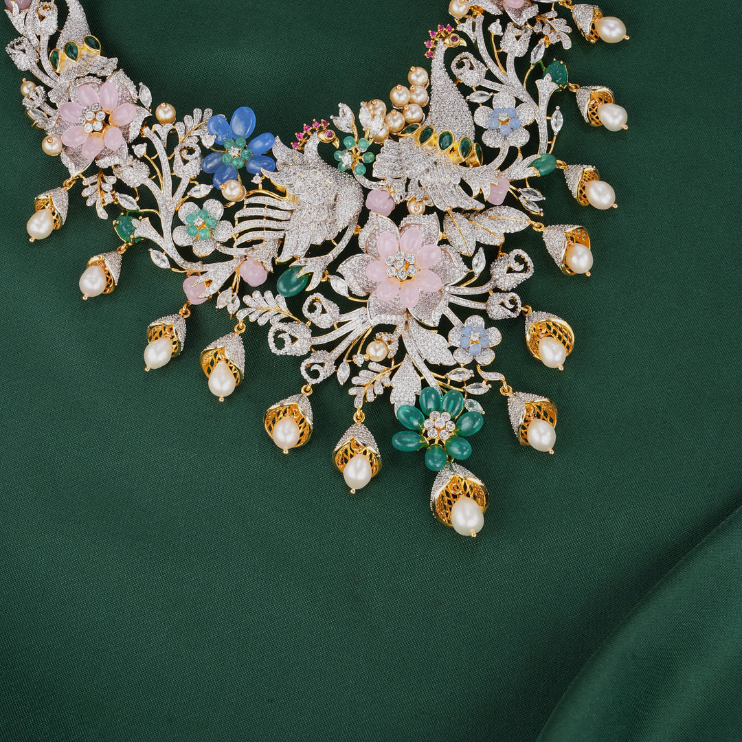 Grandeur Avikam Necklace Set