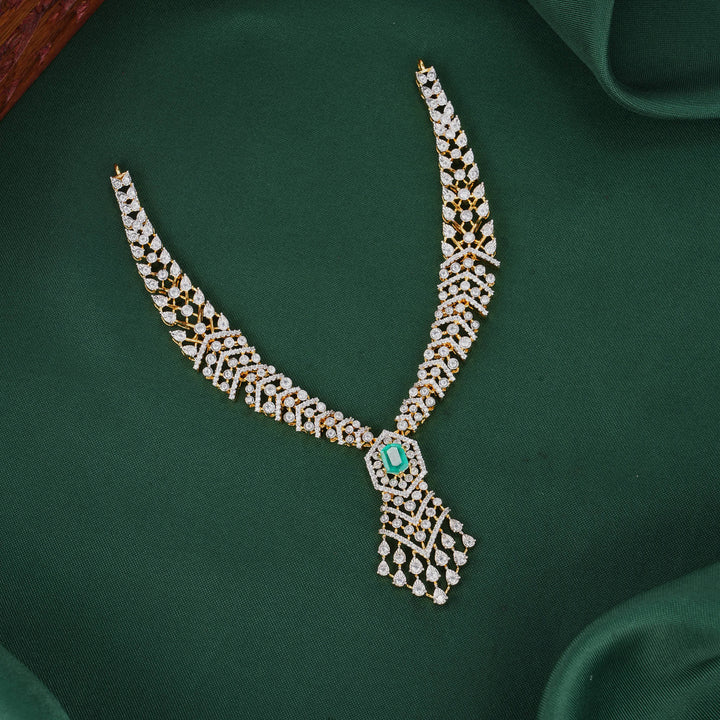 Trendy Glow Avikam Necklace Set
