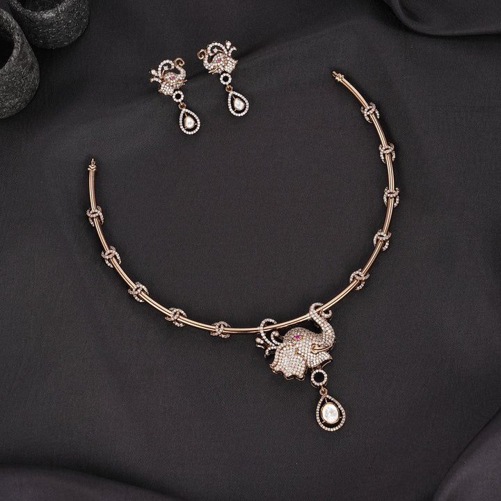 Vireya Victorian Short Necklace Set