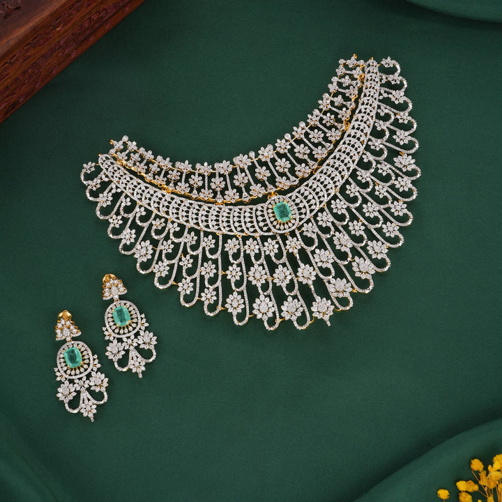 Grandeur Avikam Choker Set