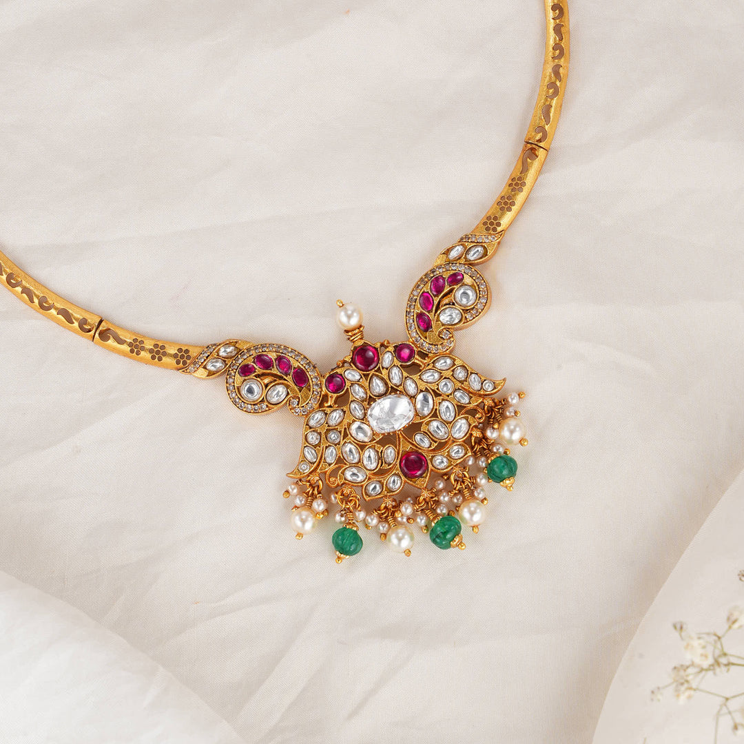 Stunning Kundan Short Necklace