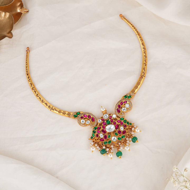 Nithila Kundan Short Necklace